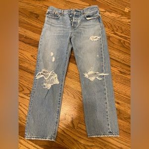 Levi jeans size 28